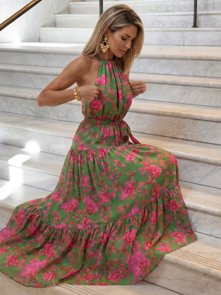 Abito midi drappeggiato in rosa con scollatura all'americana elegante